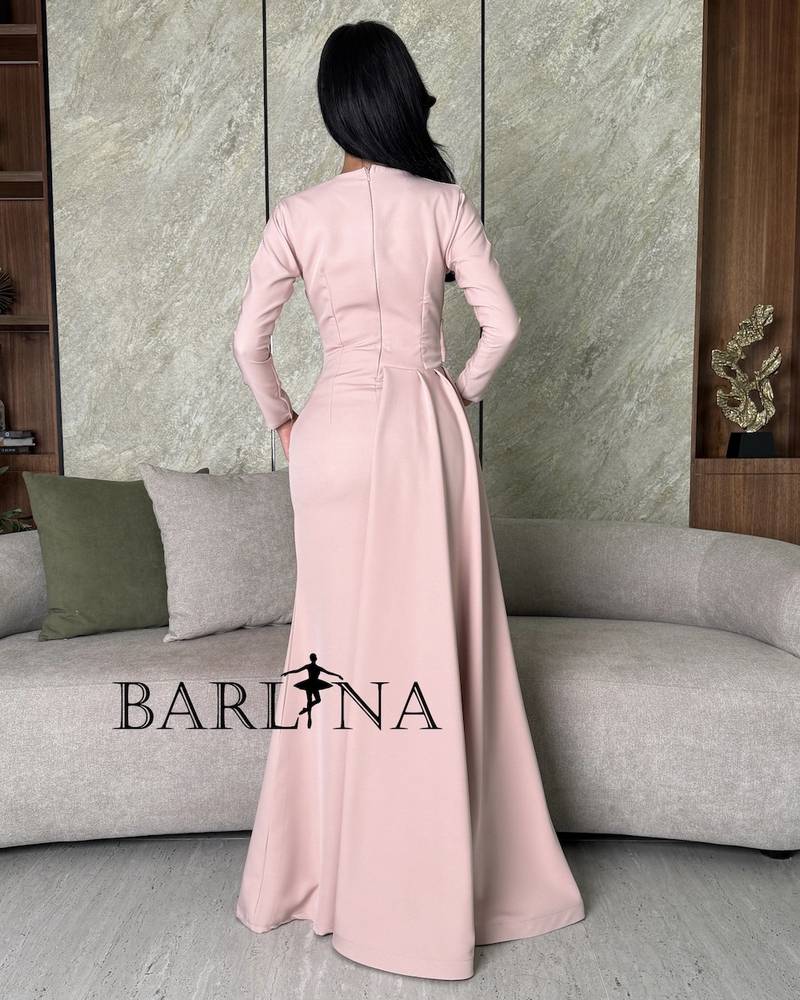 Soft pink dress with a side shawl