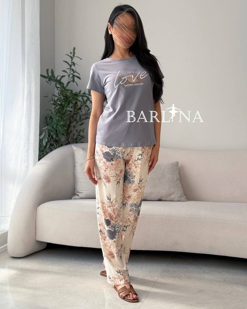 Soft pajamas with an elegant floral print and bush design