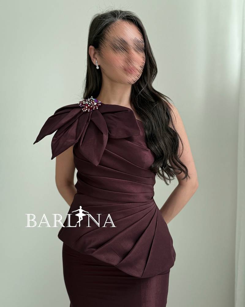 One-shoulder brown mermaid dress