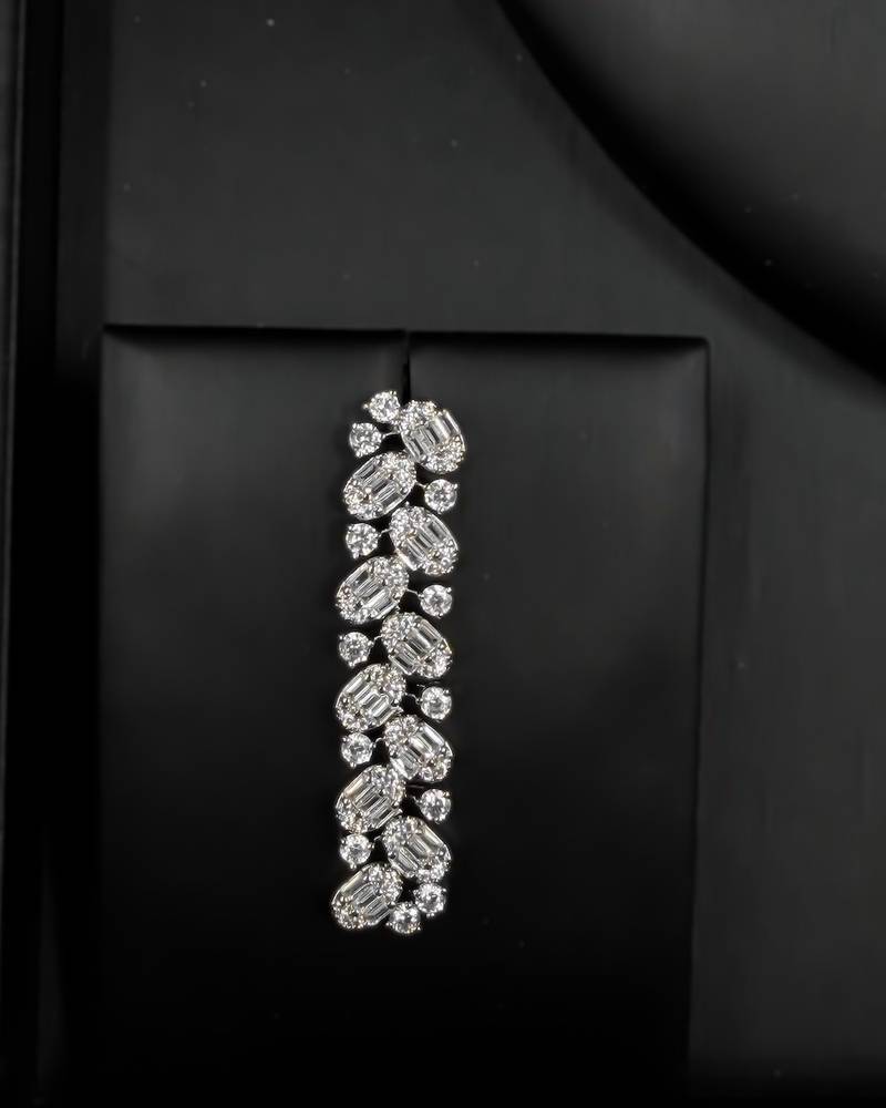 Geometric arrangement accessory set with sparkling stones