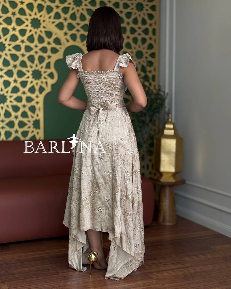  Beige jalabiya with delicate embroidery