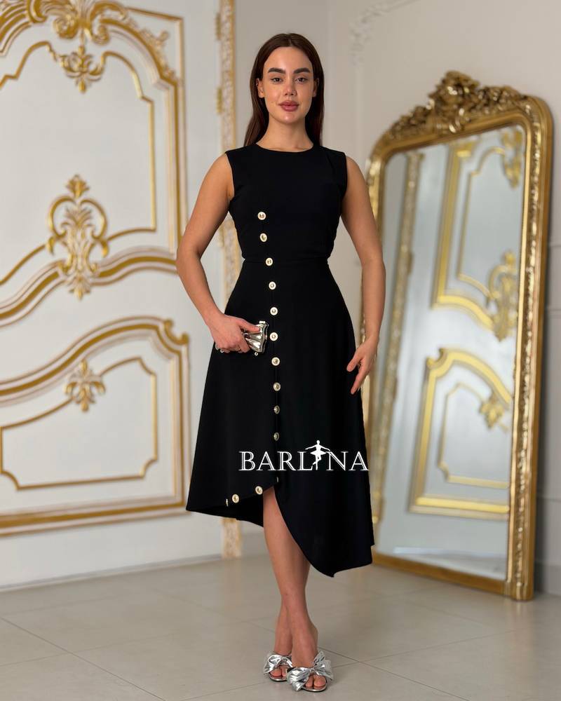 Elegant and modern black midi dress