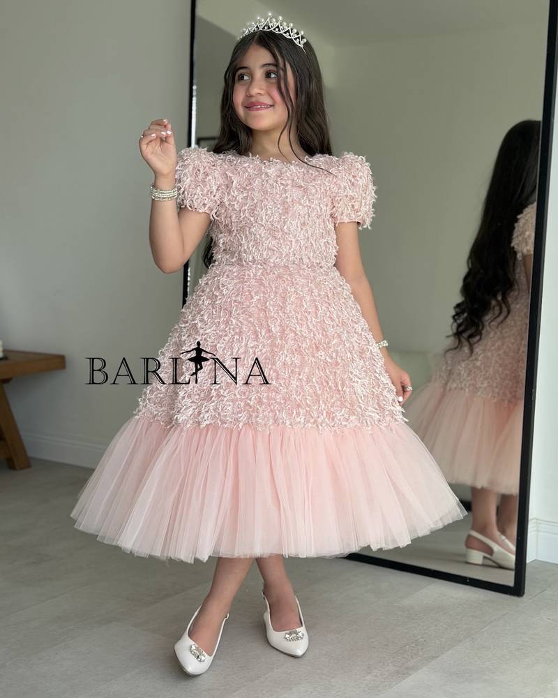 Girls' pink tulle dress
