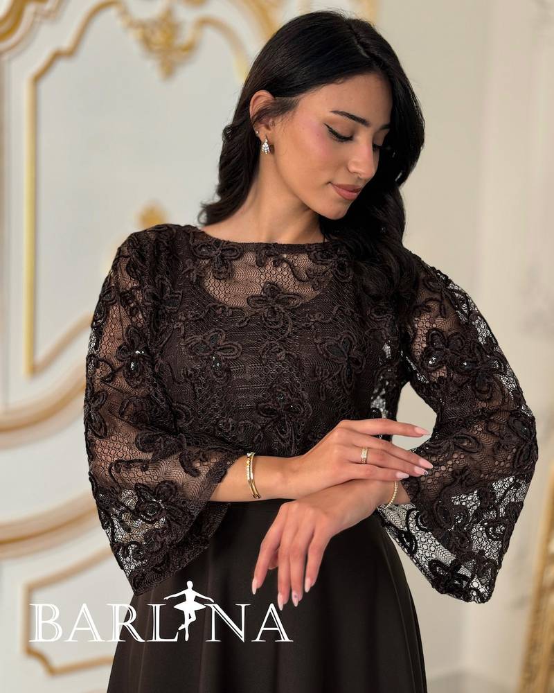 Long Brown dress with a lace overlay