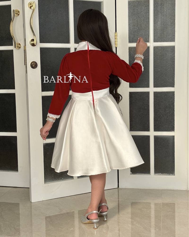 Short red dress for girls with a classic cut