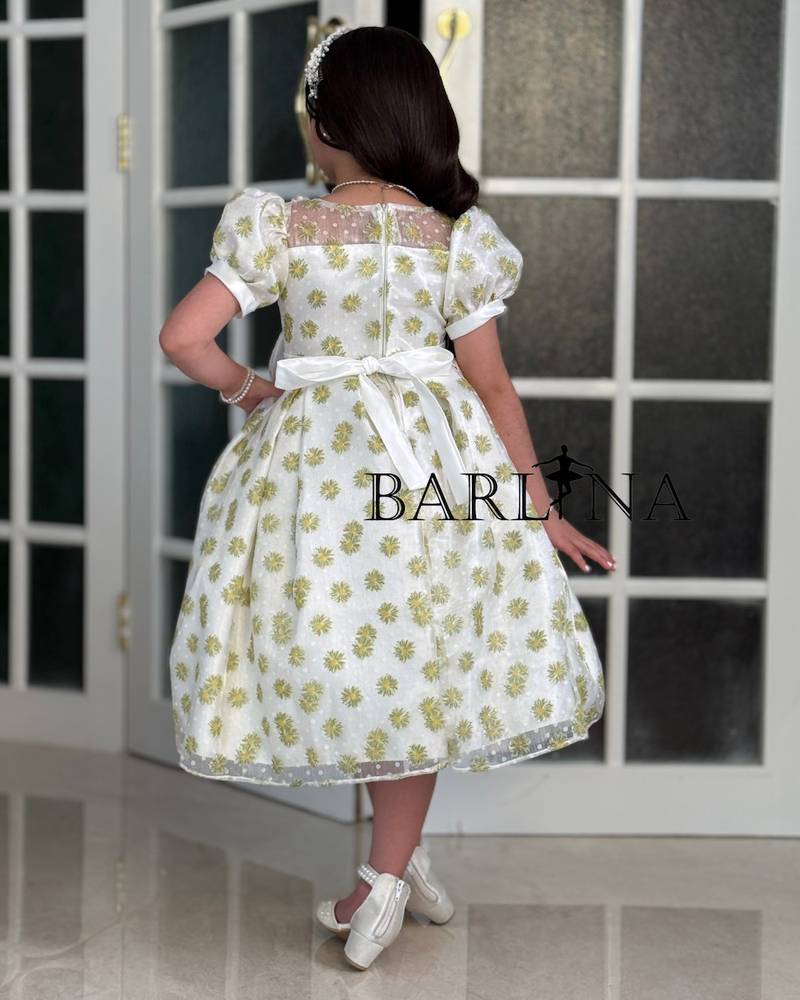 Girls' puffy dress with a front bow
