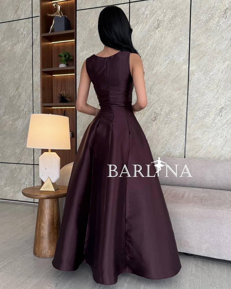 Classic cut burgundy evening dress