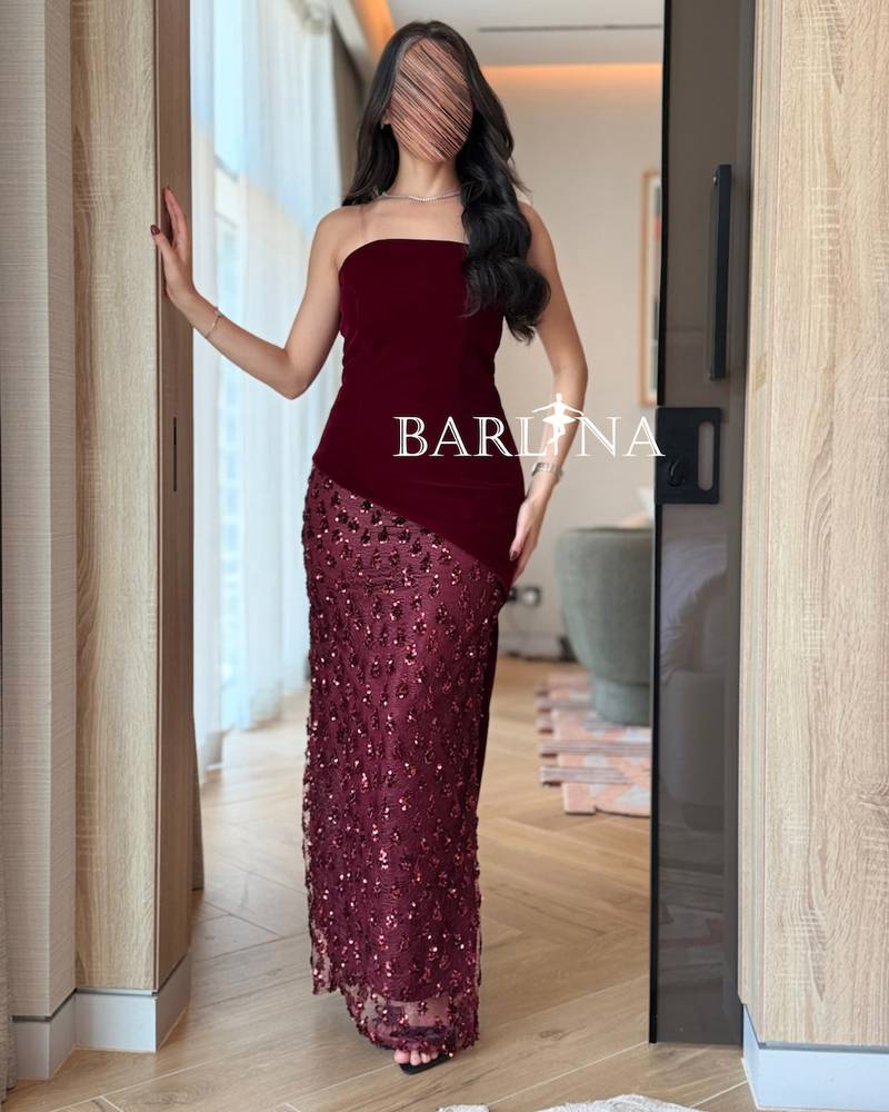 Burgundy velvet Outfit embroidered with sequins