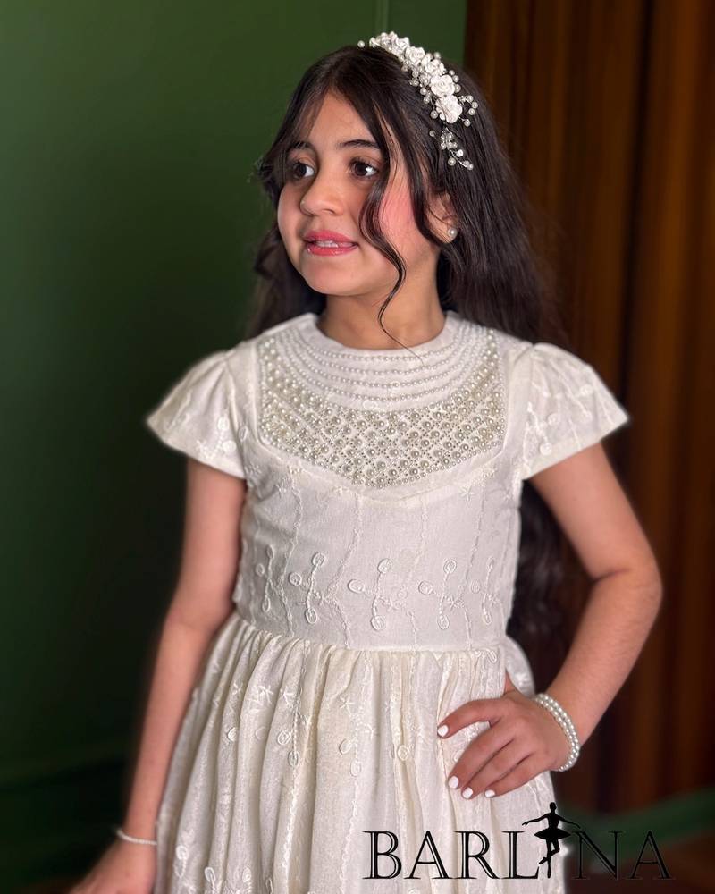 Girls’ dress with a pearl-embellished collar