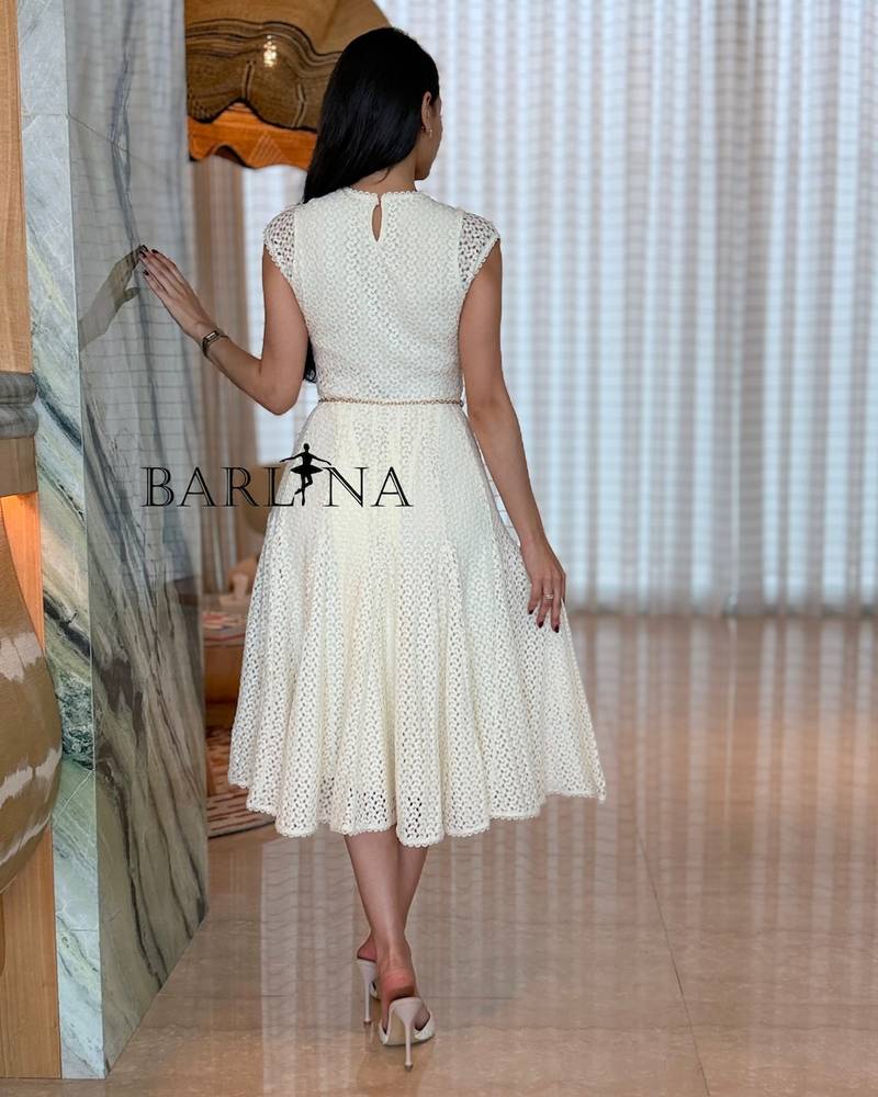 Off-white midi dress with short sleeves