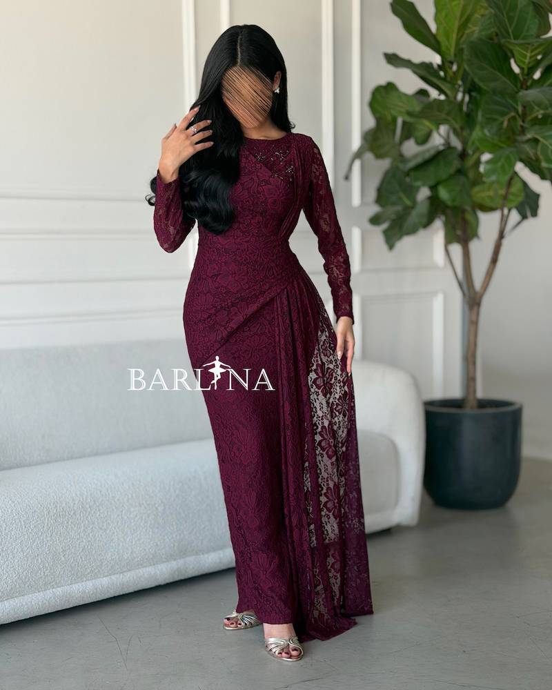 Burgundy lace dress with a fitted design