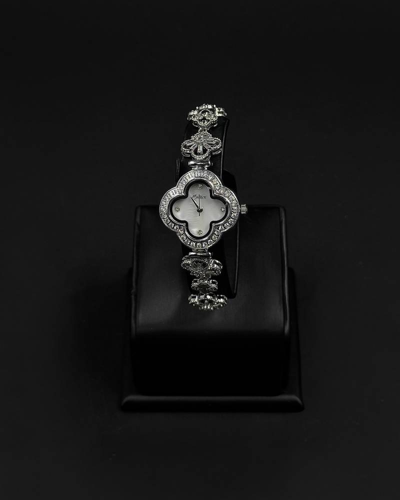 Women's watch with a floral-patterned bracelet