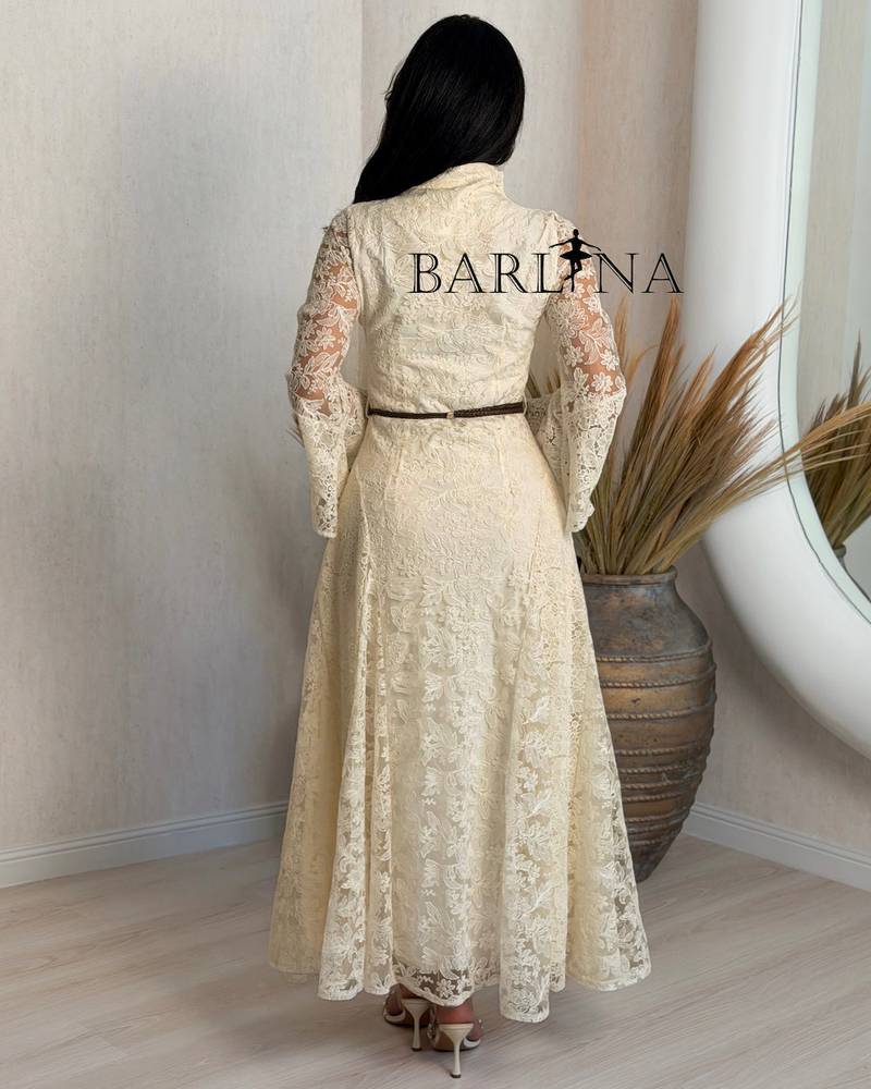 Elegant beige dress with delicate lace and belt