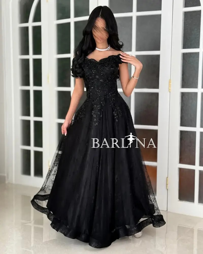 Black evening dress with lace fabric
