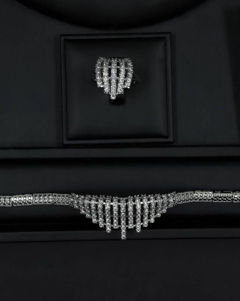 Luxury accessory set with a modern, dangling design