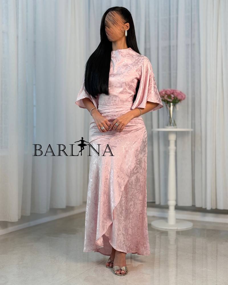 Women's floral set with delicate patterns