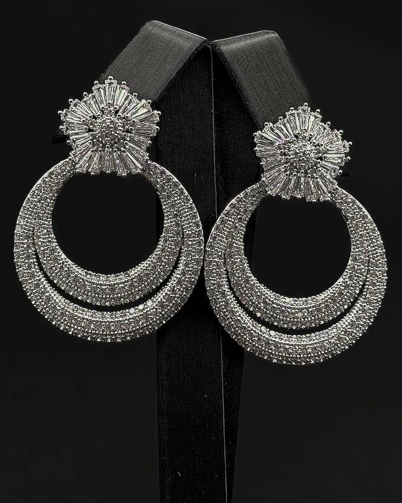 Elegant double hoop earrings
