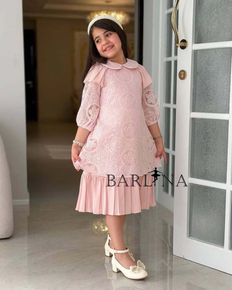 Girls' lace dress with pleated hem