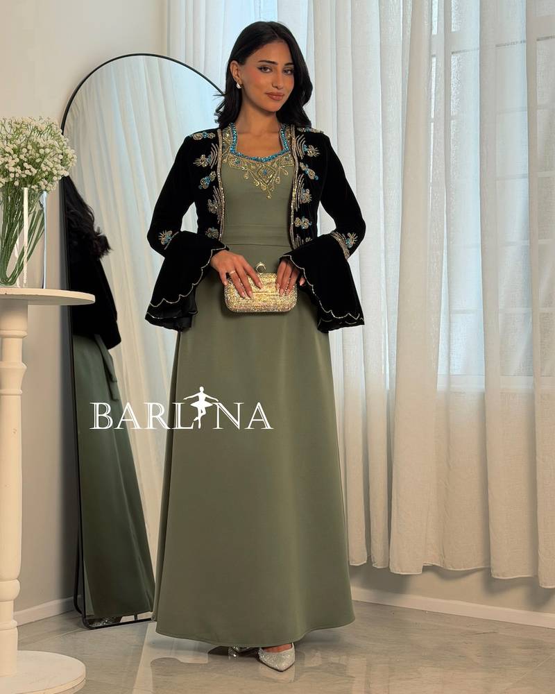 Jalabiya with a black jacket embroidered with beads