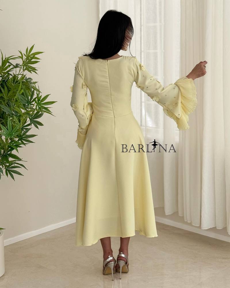 Soft midi dress with draped pleats