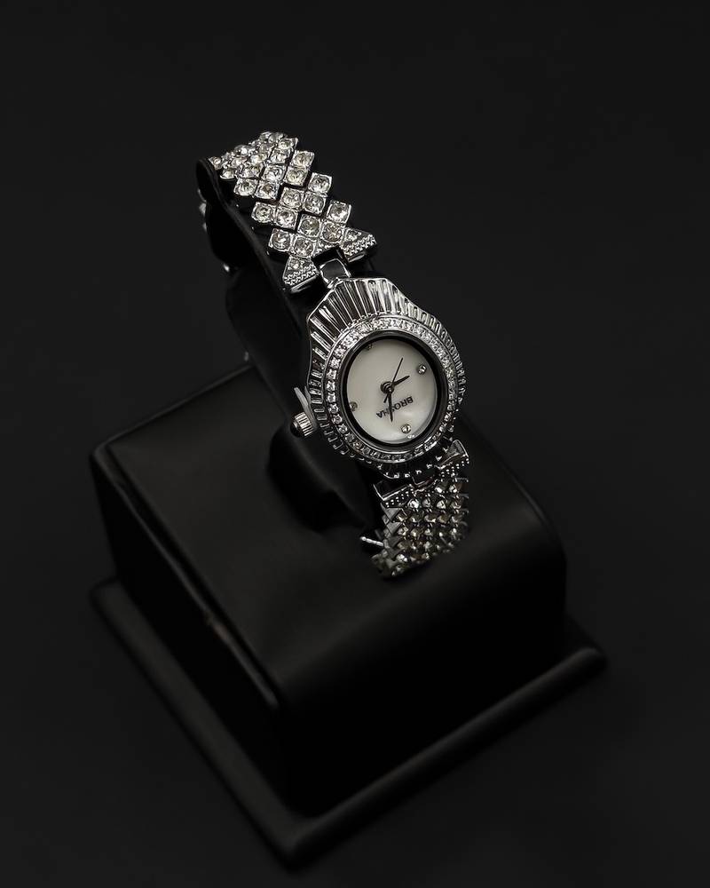 A matching accessory set with a sophisticated shine