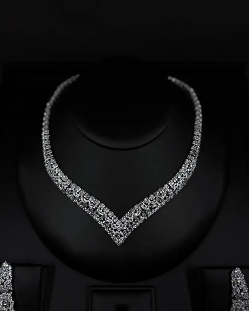 An elegant accessory set with meticulous details