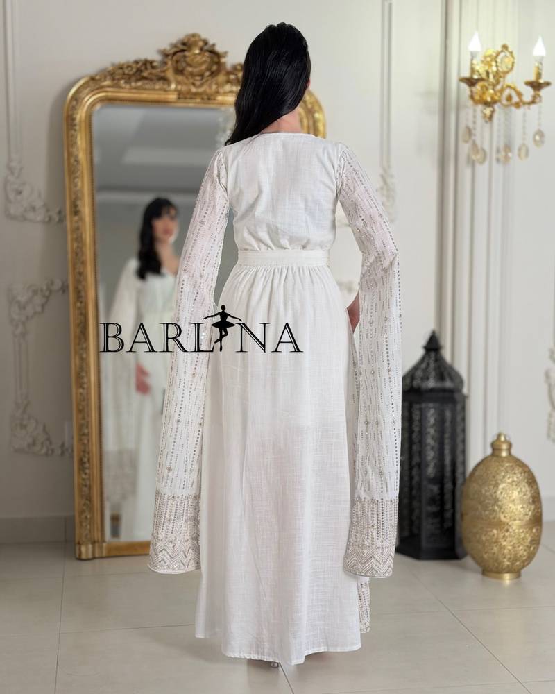 Luxurious wrap-style jalabiya adorned with sequins