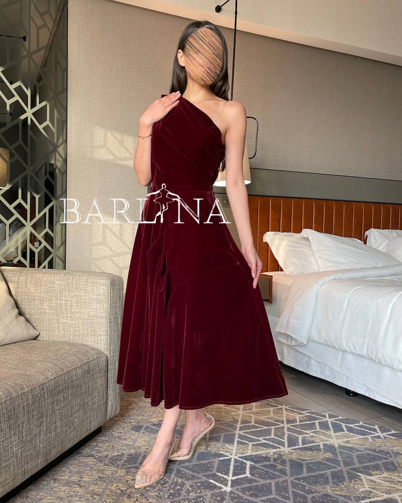 One Shoulder midi oudi Dress