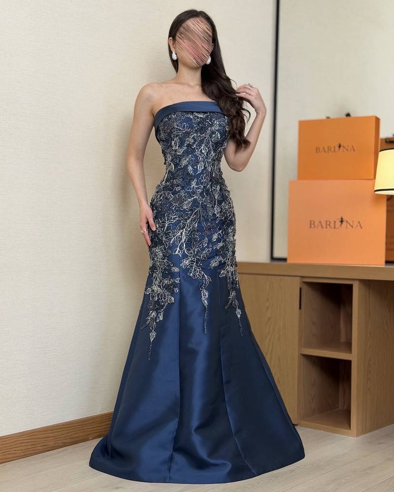 Elegant navy blue mermaid evening dress