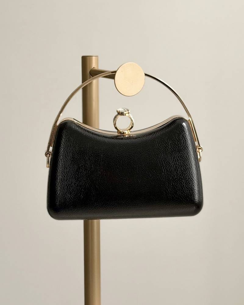 Women's leather bag with a classic design