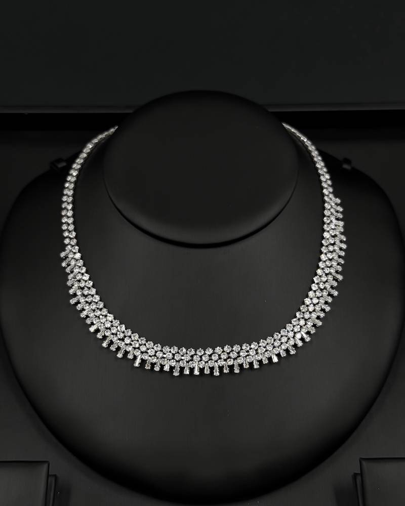 Round design accessory set studded with sparkling stones