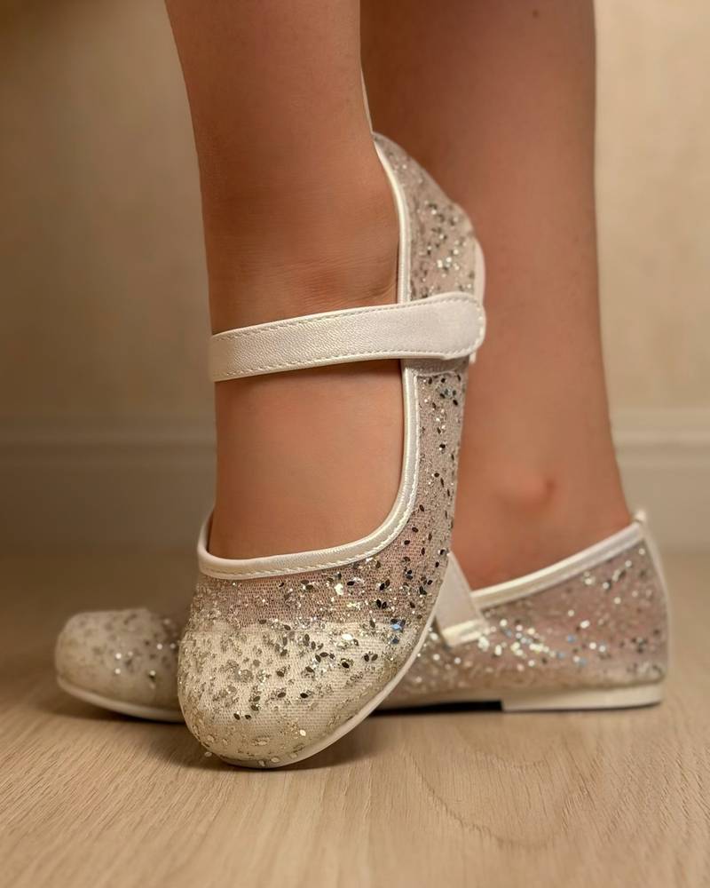 Girls' off-white shoes with glitter accents