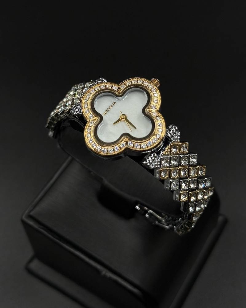 Women's watch with floral design