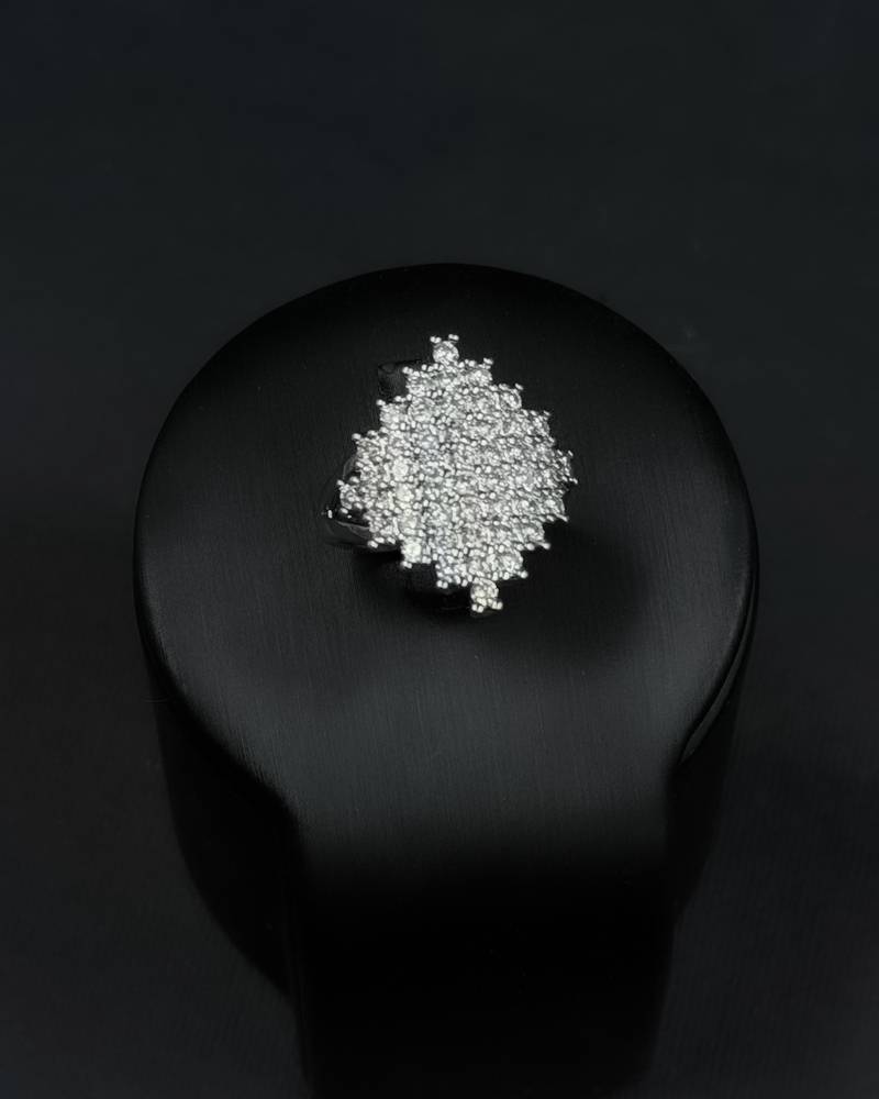 Modern accessory set with a layered waterfall design