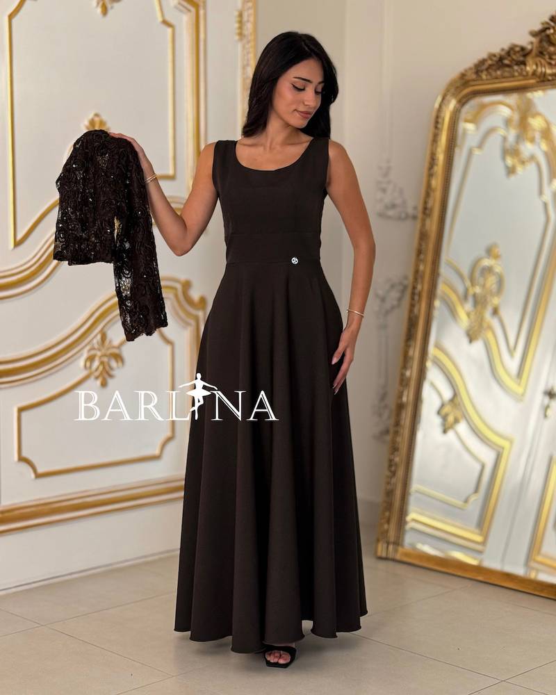 Long Brown dress with a lace overlay