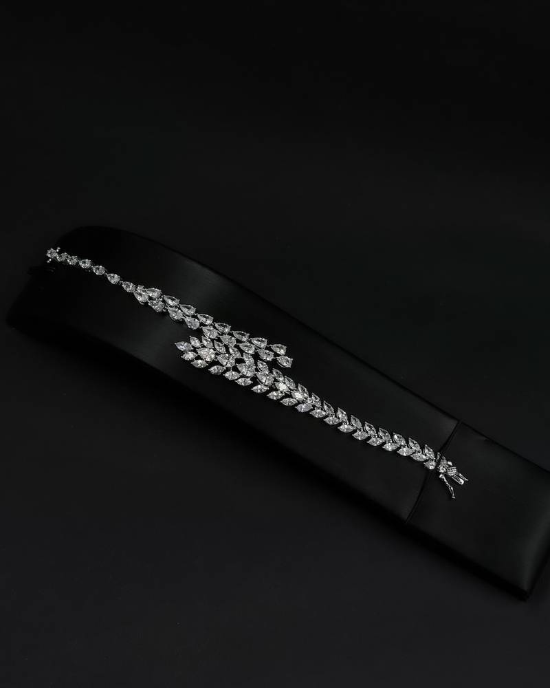 Crystal-studded accessory set with a dangling design