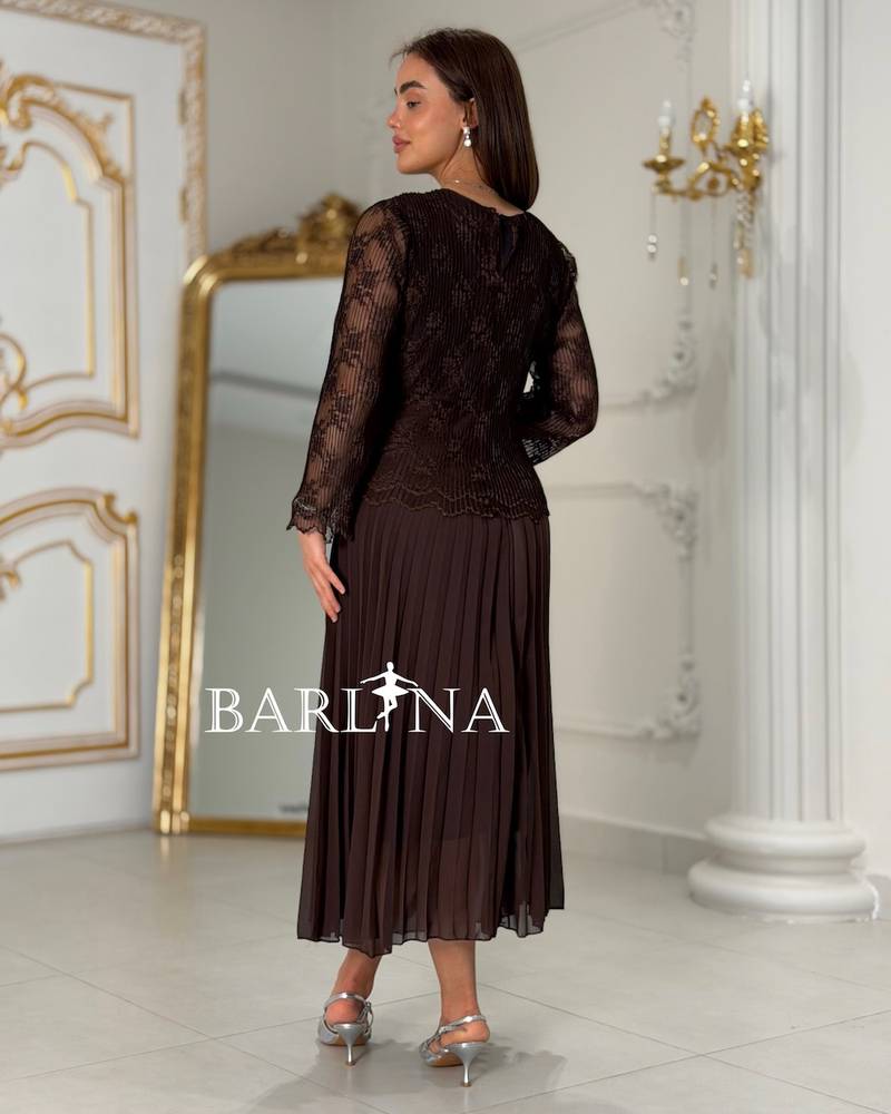 Soft brown pleated dress with stretch lace