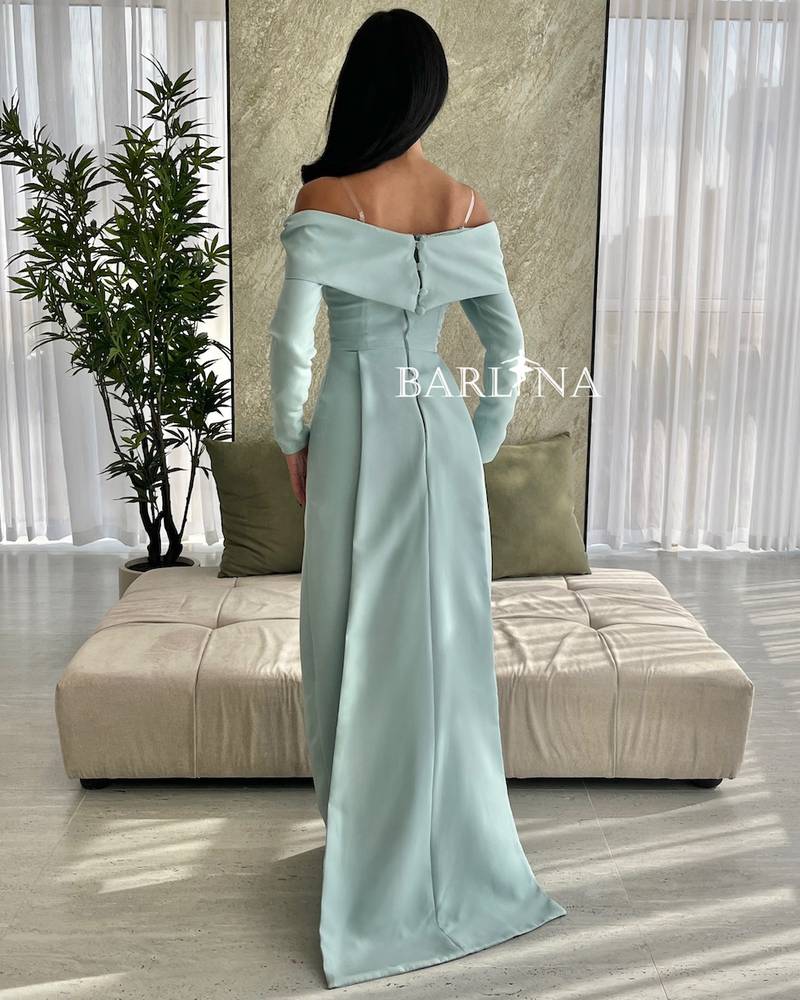 Light Tiffany dress with floral detail on the chest