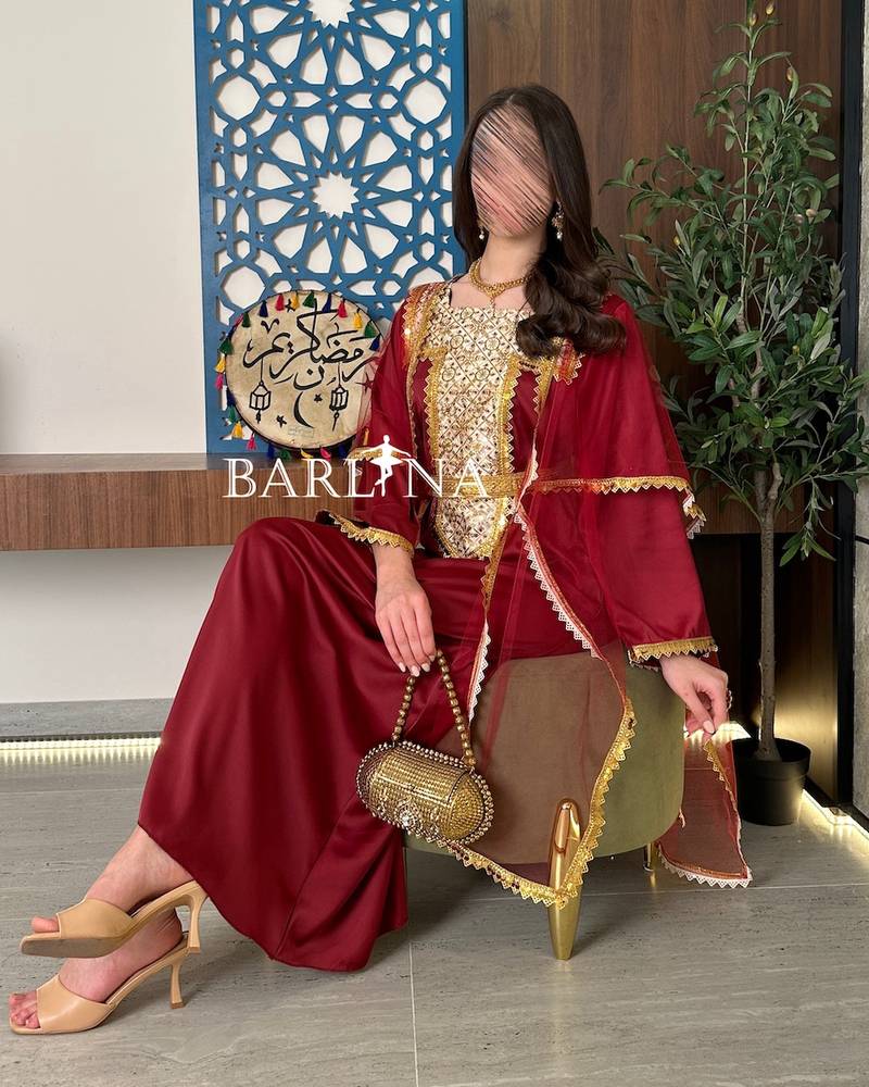 Maroon jalabiya with luxurious golden edges