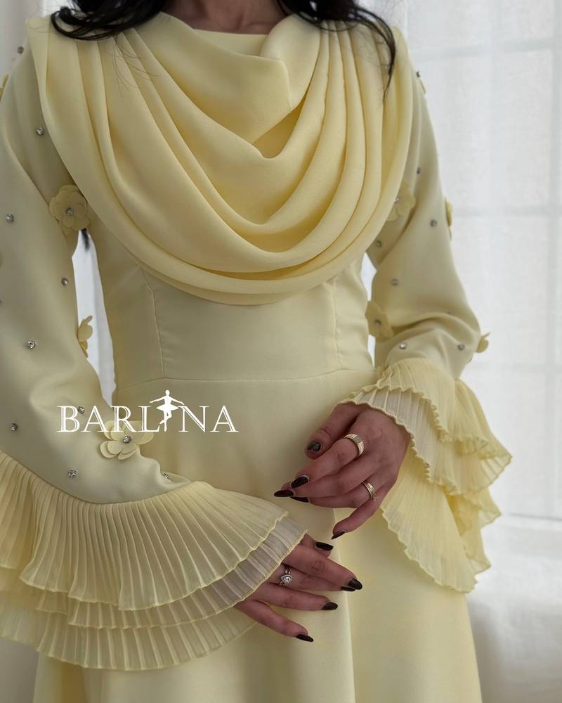 Soft midi dress with draped pleats