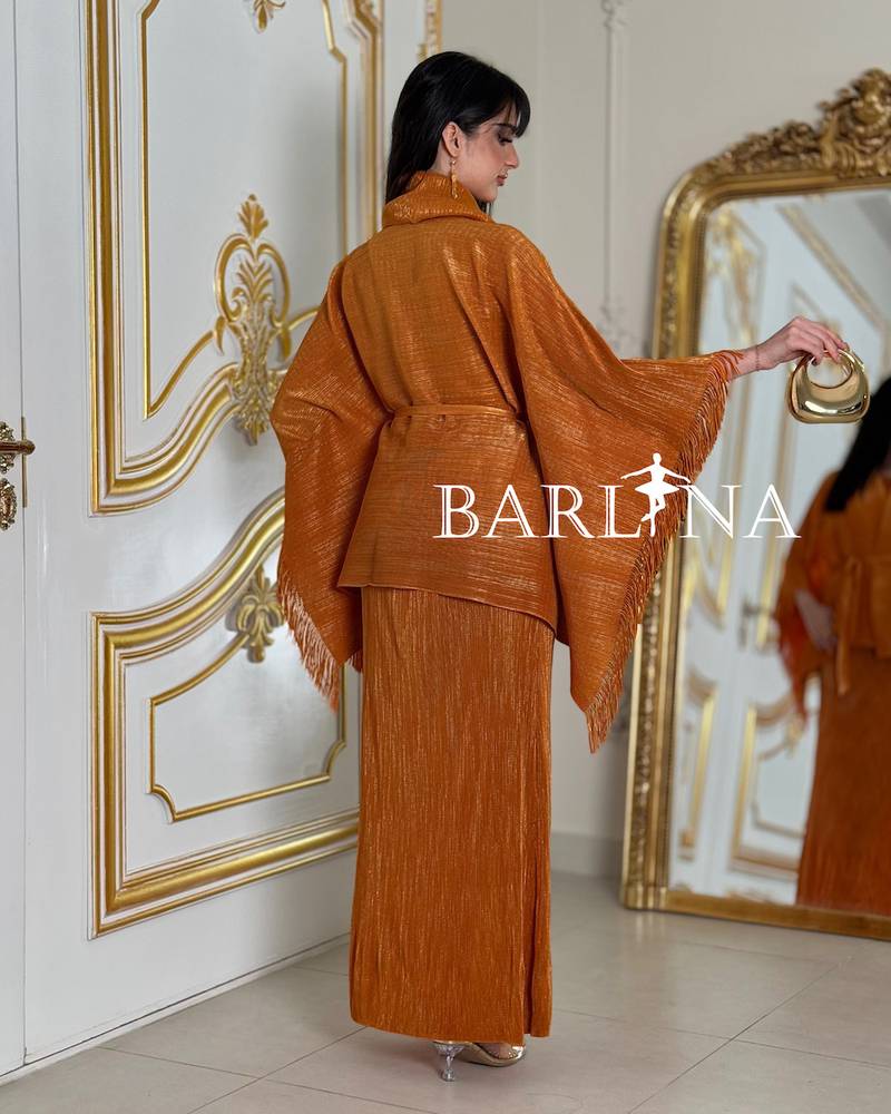 Elegant orange dress with a straight cut