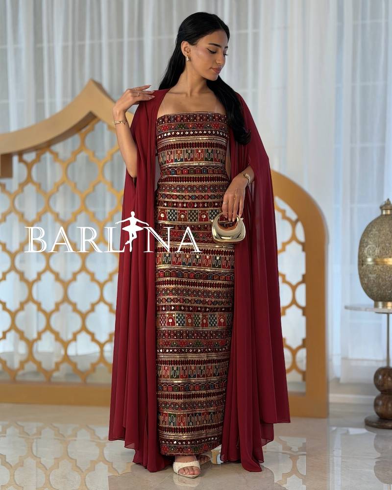 Long jalabiya with a luxurious traditional pattern