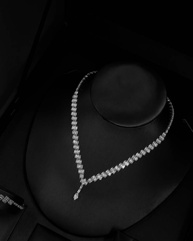 Luxury accessory set with a modern geometric design