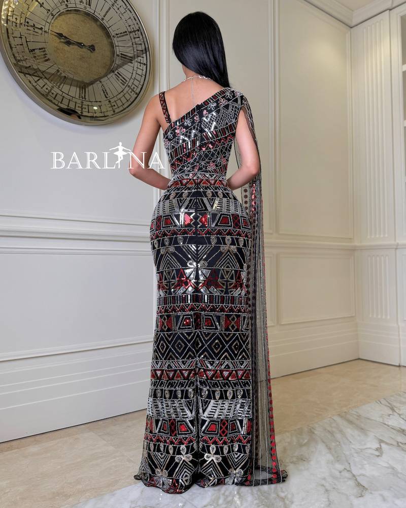 Soft one-shoulder dress with elegant traditional embroidery