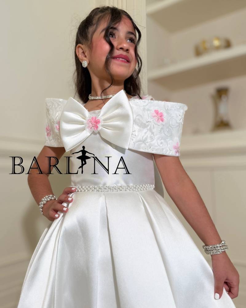 Girls' white dress with a floral train