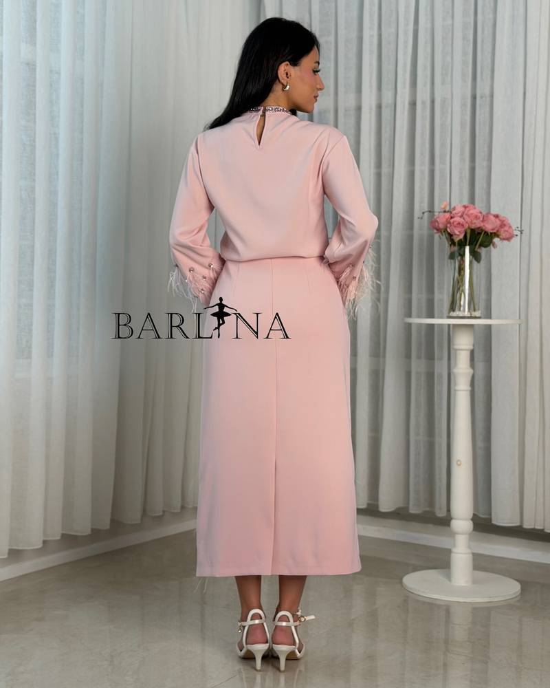 Soft pink midi set with elegant feather details