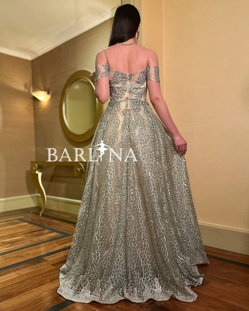 Beige dress with shiny silver embroidery