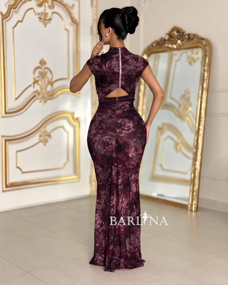 Floral dress with a fitted silhouette and high neckline