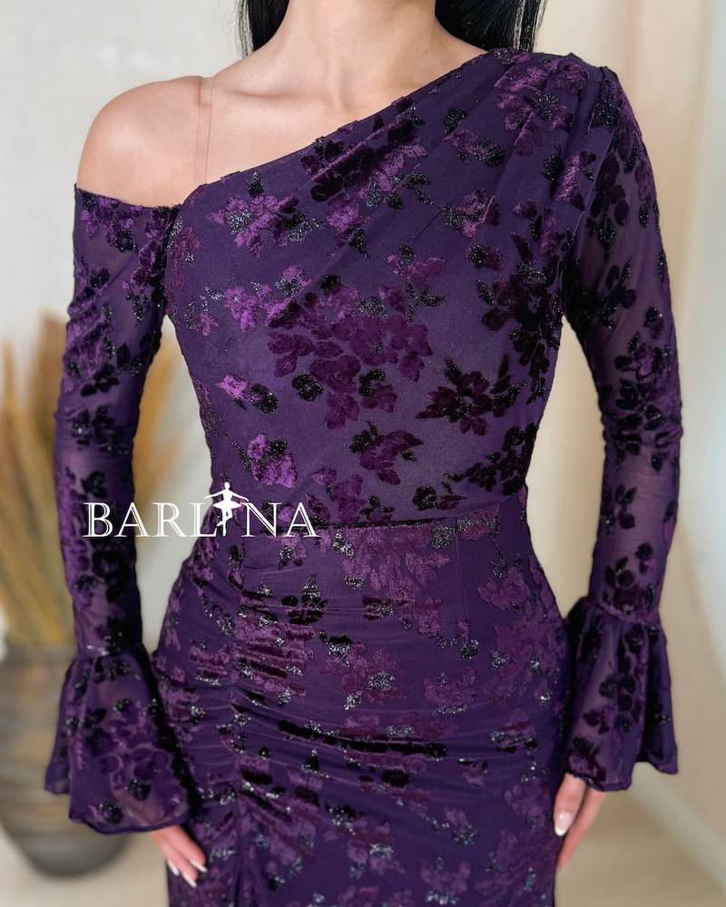 Purple dress with a velvet rose pattern