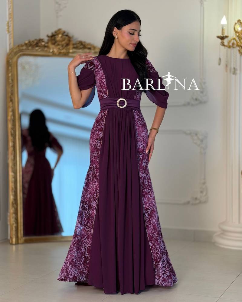 Long purple dress with side prints
